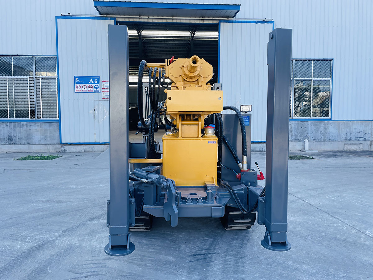 200m Crawler Type Water Well Drilling Rig