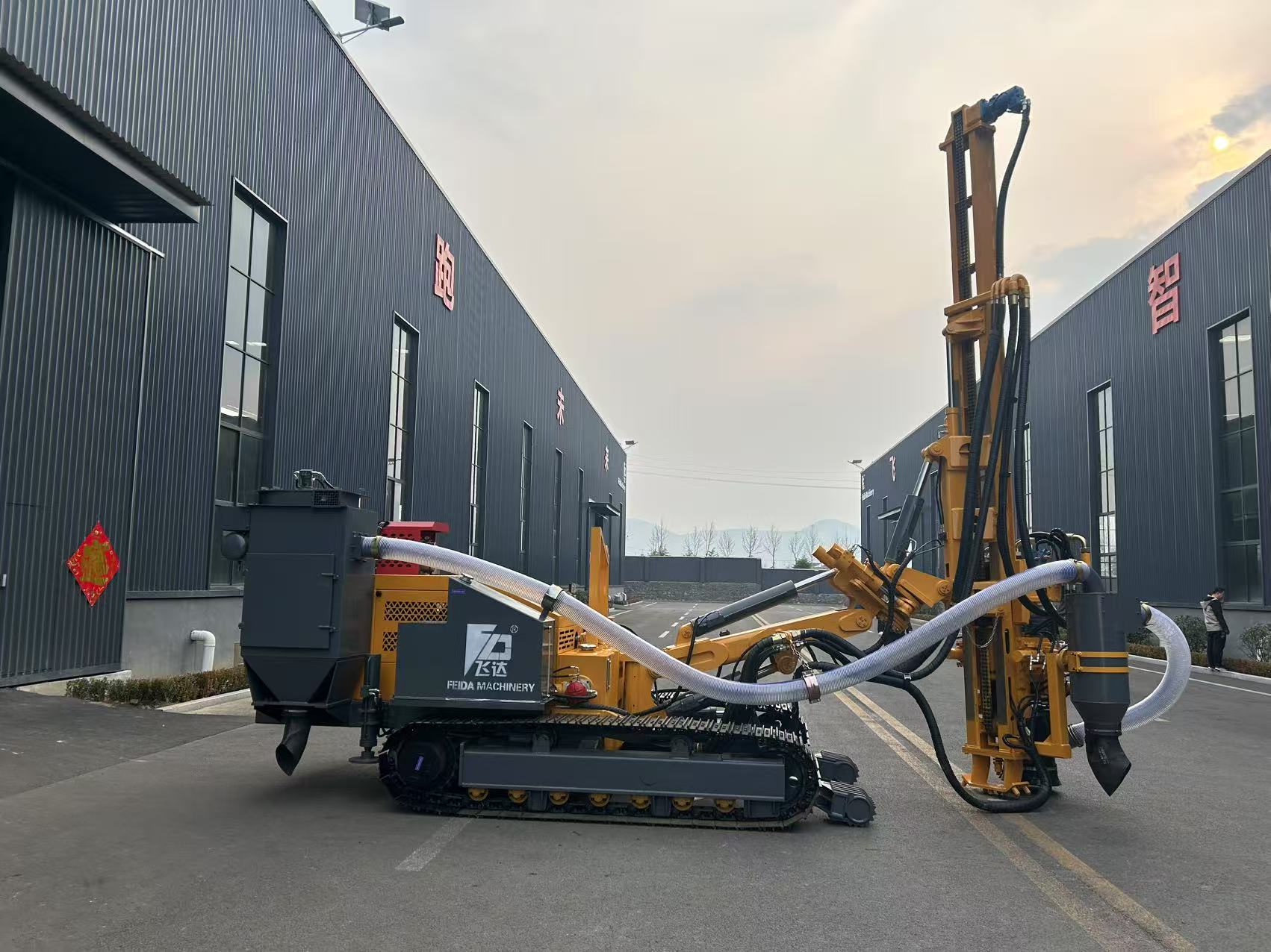 Solar Pile Driver Machine