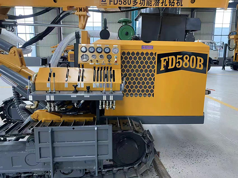 潜孔钻机
